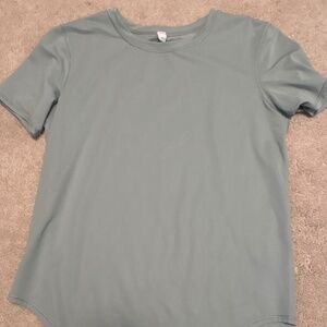 Lulu lemon tshirt